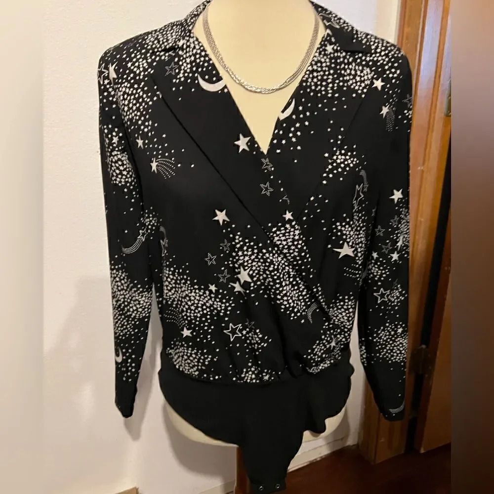 NWOT Bar III Size Med. Long Sleeve Bodysuit Snap #124
